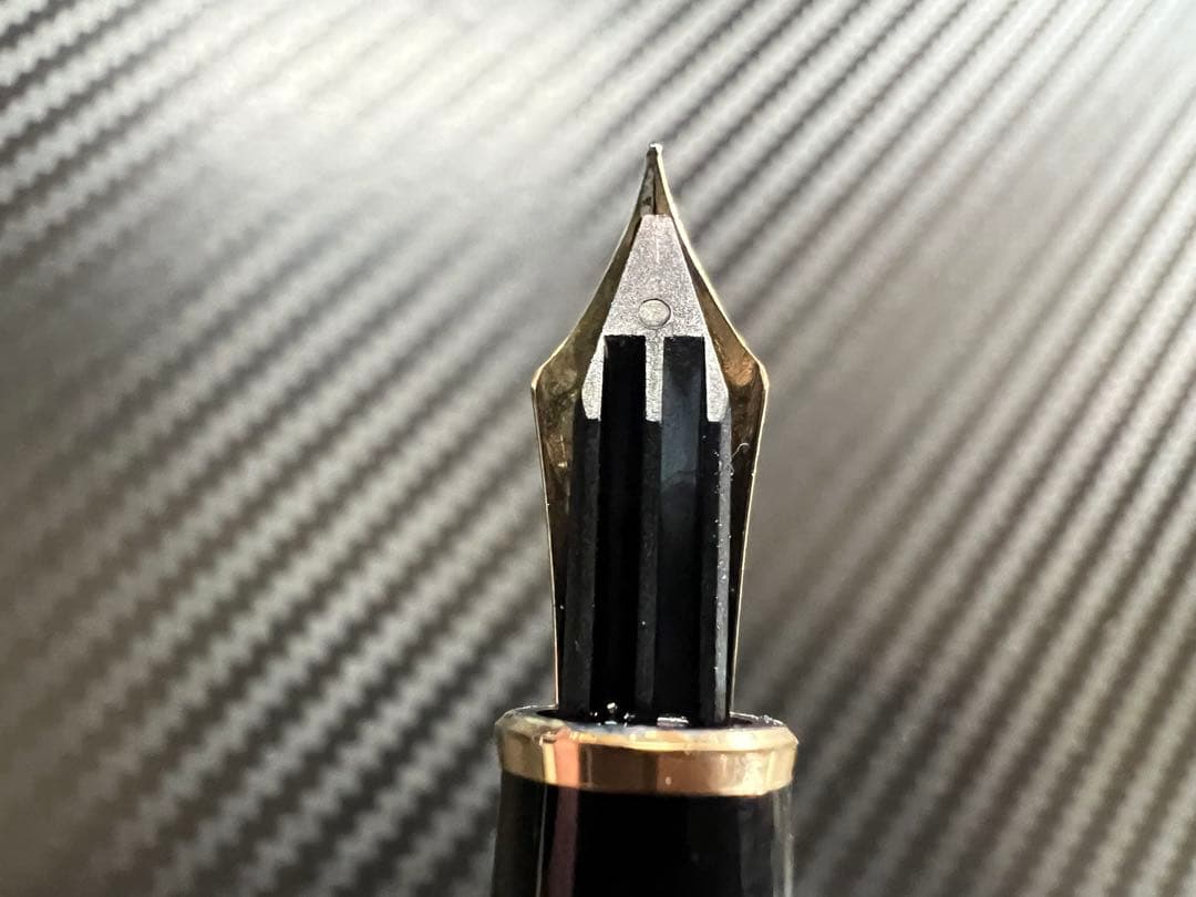 モンブラン マイスターシュテュック 144 万年筆 ブラック 中白 EF 極細字