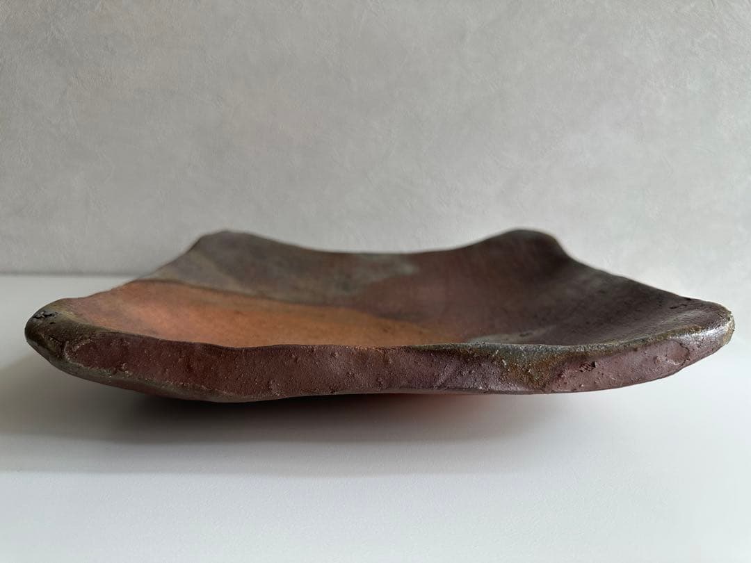 大平誠之助 備前 板目 牡丹餅 窯変 皿