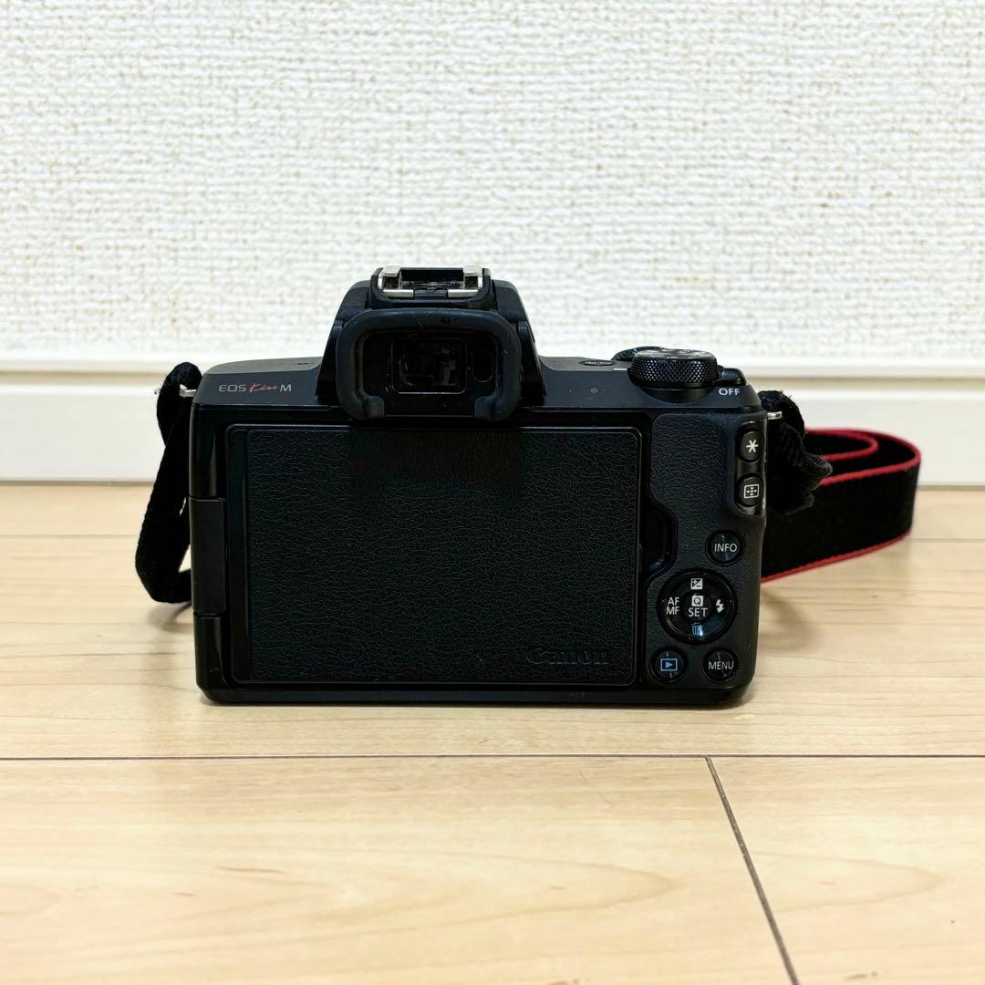Canon EOS Kiss M ダブルレンズ　レンズ保護　クリーニングキット