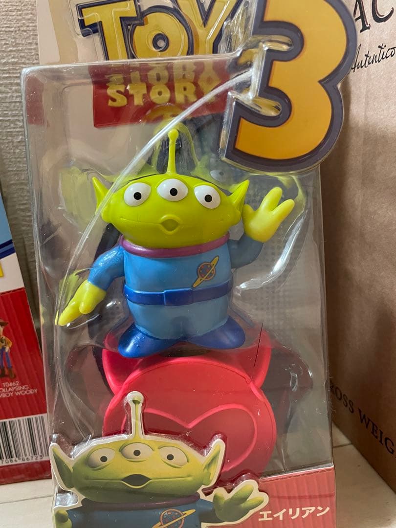 ディズニー　トイストーリー　ベーシックフィギュア　ウッディ　バズ　エイリアン