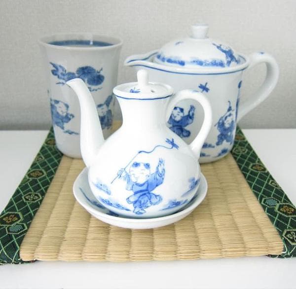 新品 三川内焼　4点セット 唐子絵　白磁 手描き 3点 急須 醤油さし 湯呑