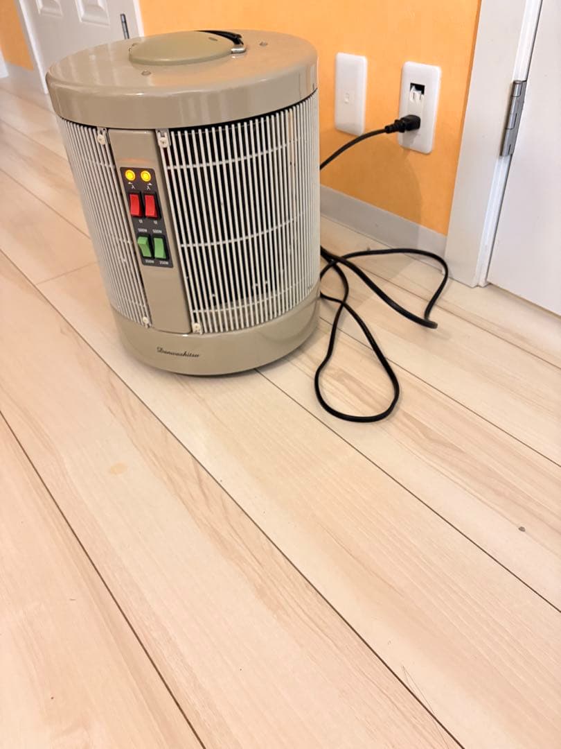 円筒形電気ヒーター ベージュ