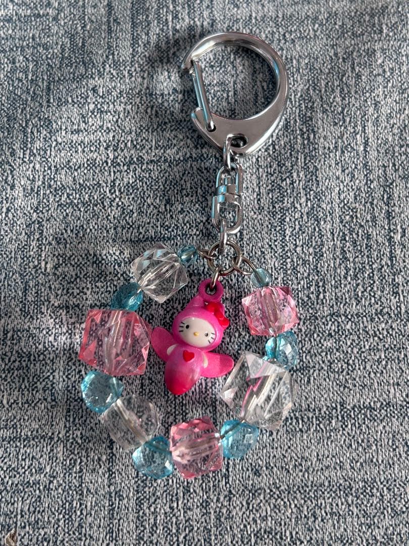 新品希少レア！ ハローキティクリオネver. キーホルダー