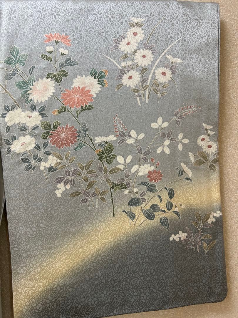 訪問着 花柄 グレー 絹