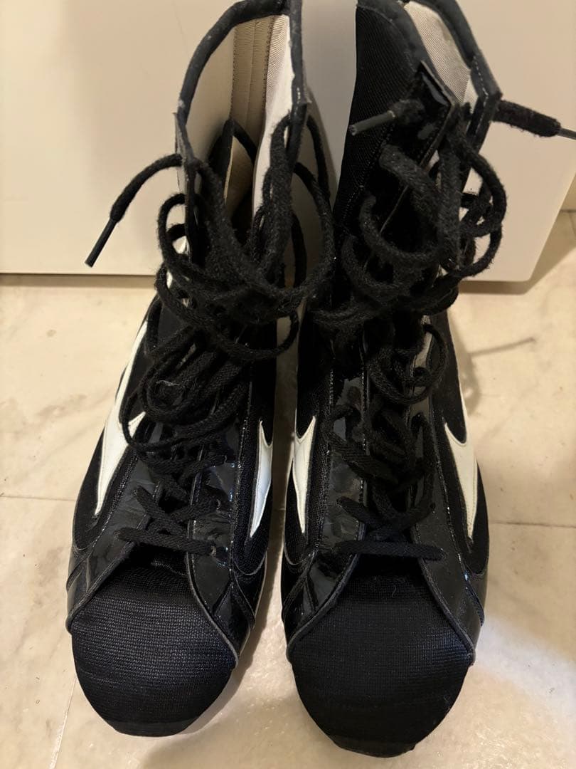 Mizuno ボクシングシューズ 黒/白 ハイカット