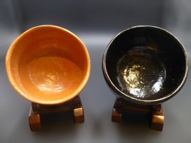 楽吉左衛門　十代　旦入　赤黒茶碗／共箱／銘「高砂」／裏千家十四代　淡々斎極め箱