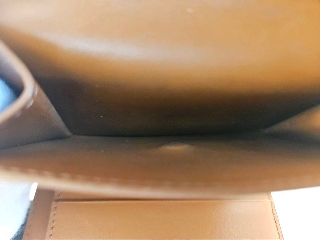 【極美品】CELINE三つ折り スモールフラップウォレットトリオンフゴールド金具
