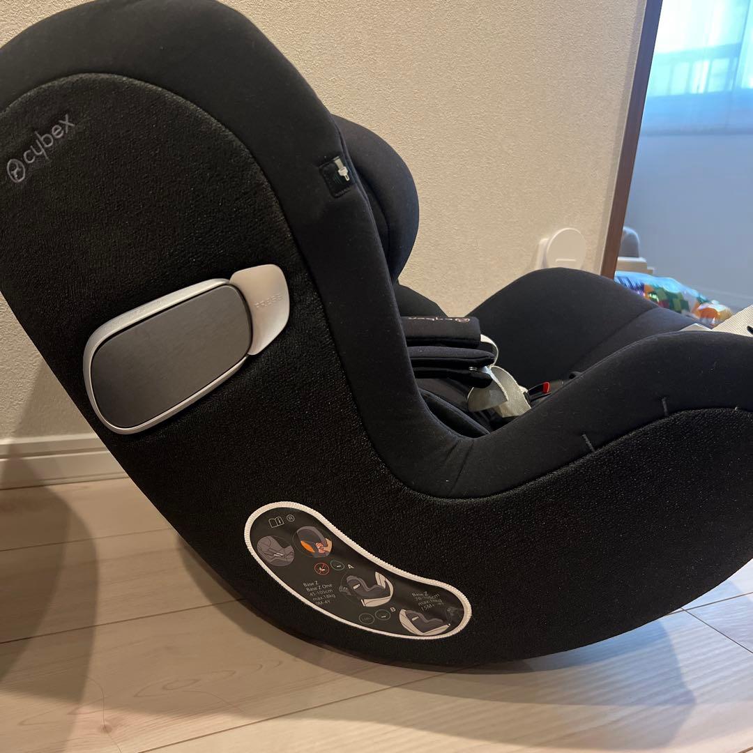 Cybex チャイルドシート シローナz basez