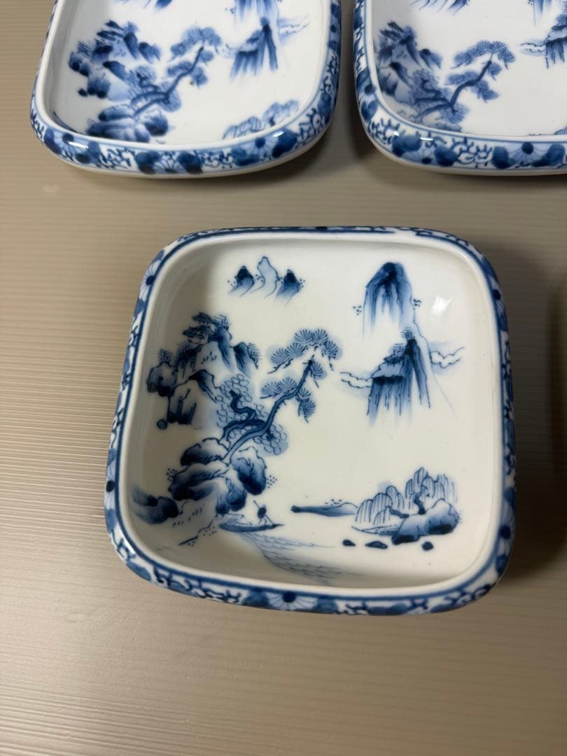 2224 九谷焼　角福　染付山水　中鉢　10客　時代物