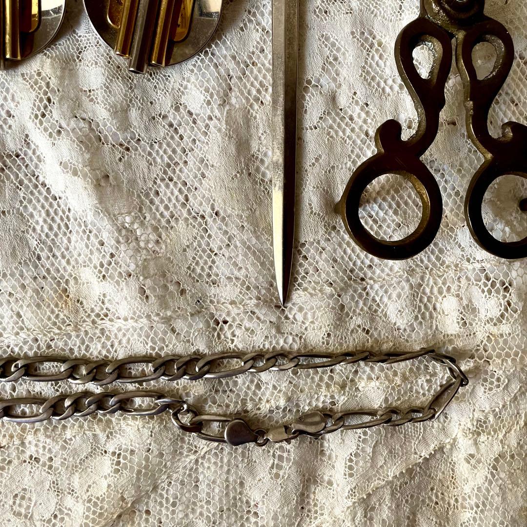 新春アンティーク福袋⑥ブロカント11点セット古書&トレイ&ティン缶&アクセサリー