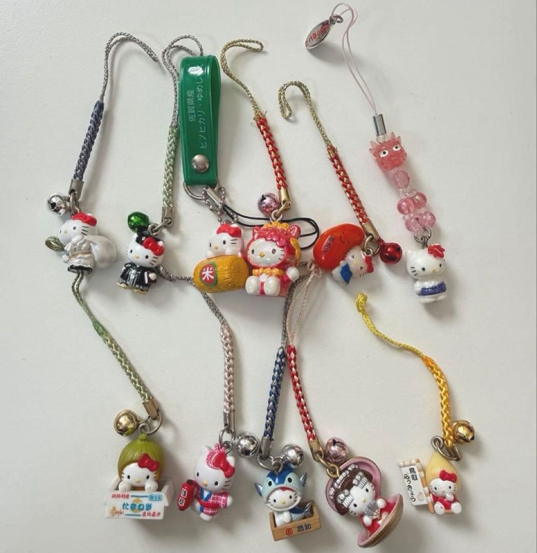 HELLO KITTY Key chain ご当地キティ キーホルダー ⭐️71個