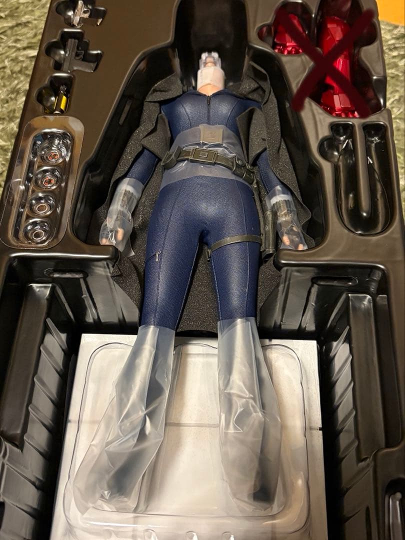 ホットトイズ アルチザン アイアンマン2 1/6 ブラック・ウィドウ 欠品あり