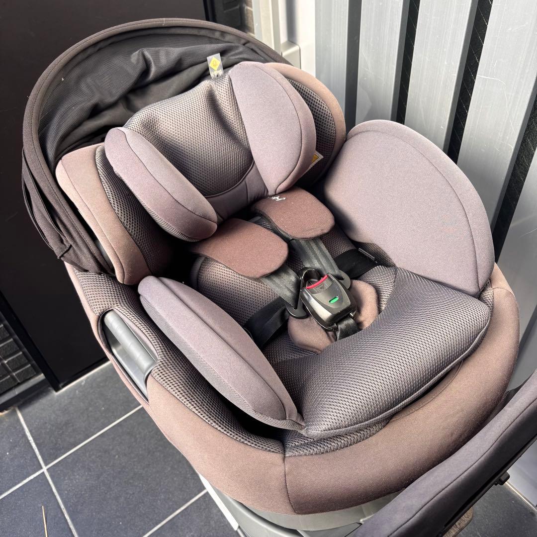 ZC-690 コンビ combi ザエス THE S チャイルドシート