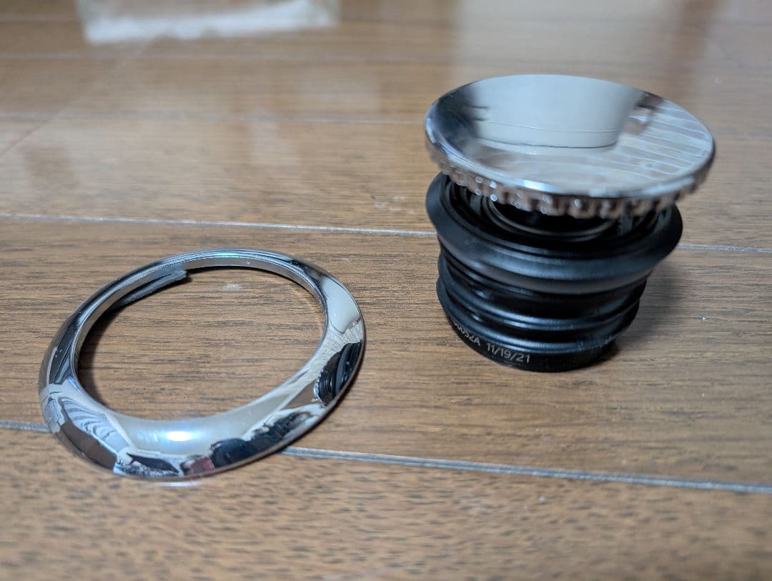 ハーレー純正　フューエルフラッシュマウントキャップ