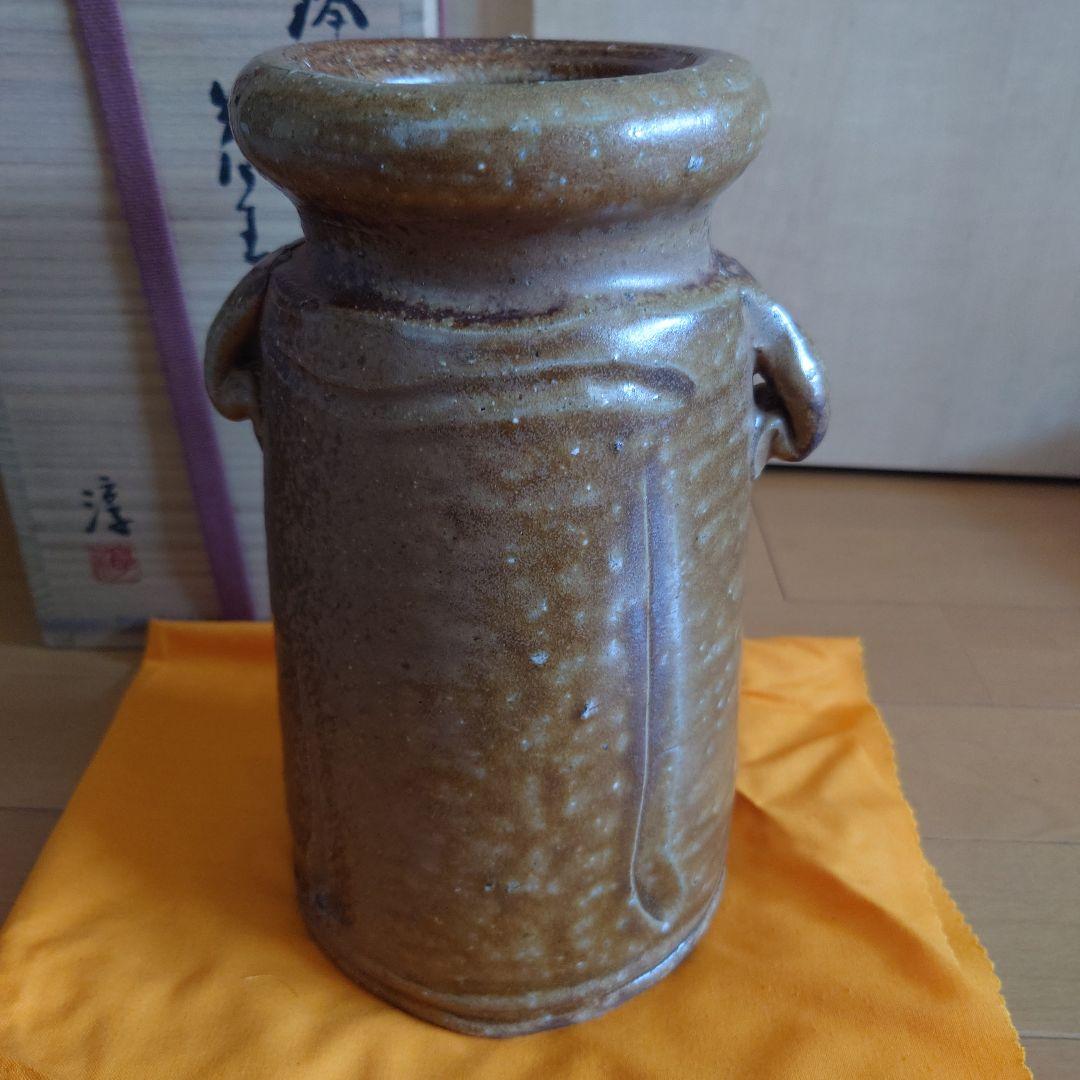 63・備前焼　伊勢崎淳　人間国宝　重要無形文化財　花瓶　新品　共箱　共布　陶歴