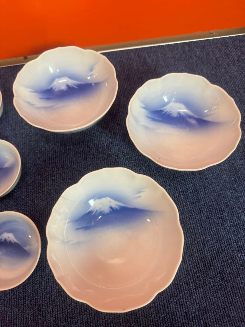 1701  深川製磁　富士山　花型皿3客　丸皿5客