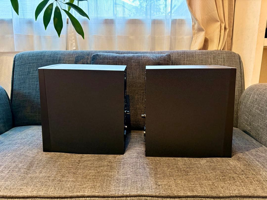 ADAM AUDIO T5V ペア　新品　未使用