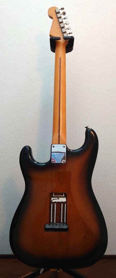 Fender Japan ST57 ストラトキャスター 1982製