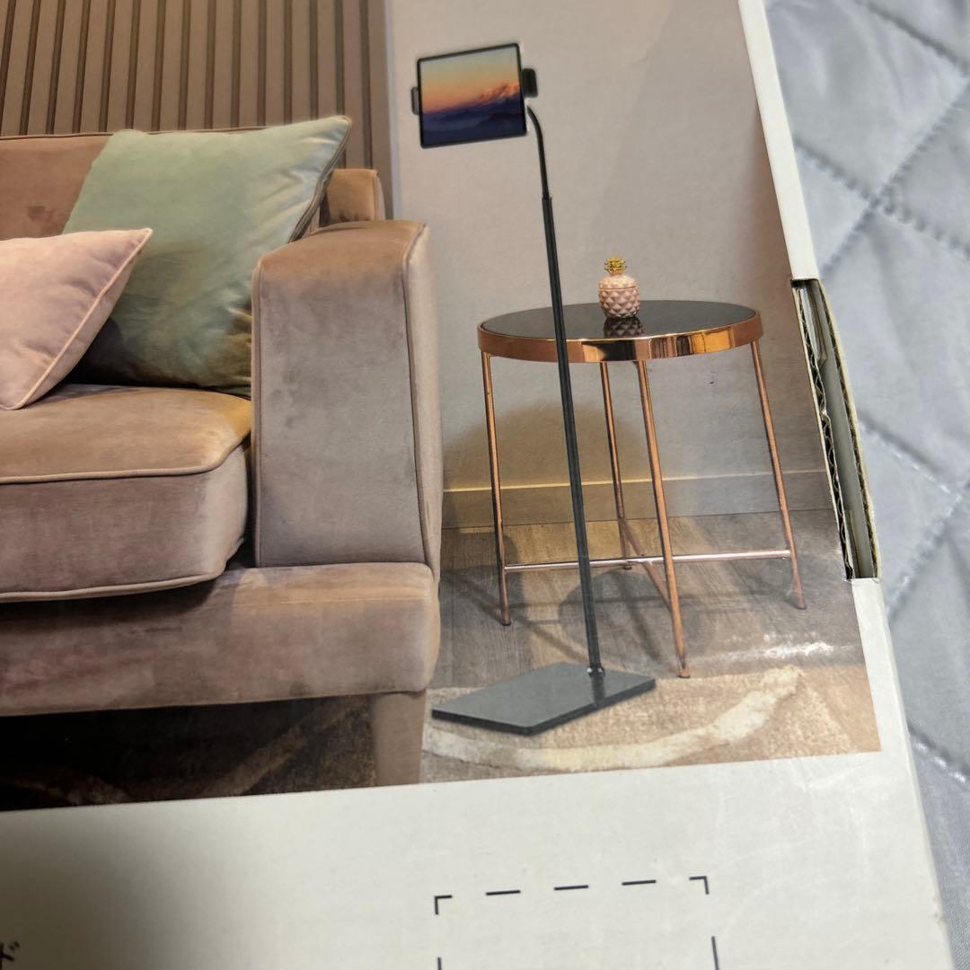 iPad タブレットスタンド　映画鑑賞