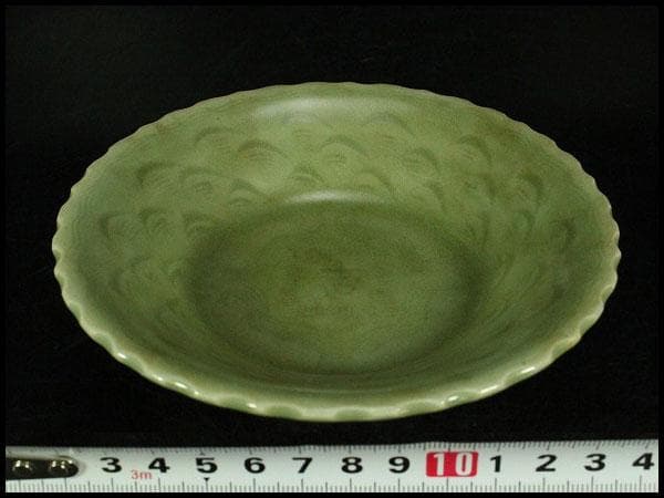 中国美術 青磁 吉字 皿(K-A722)