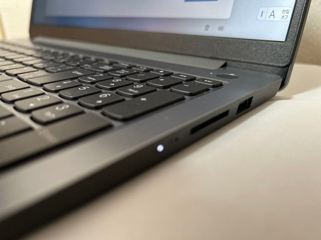 Windowsノート本体 Lenovo Slim 3 i5-12450H 16GB SSD512GB