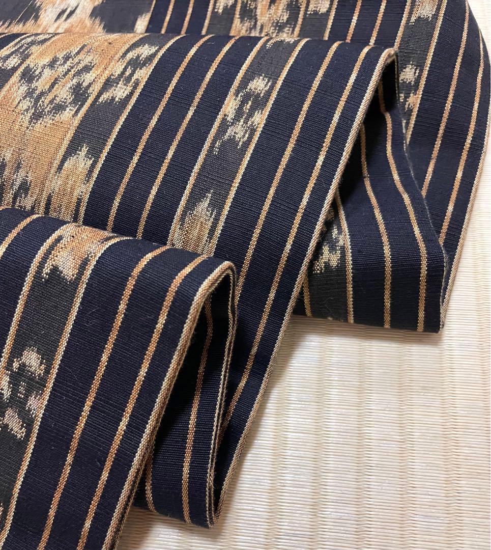 貴久樹 イカット 綿 九寸名古屋帯 黒地