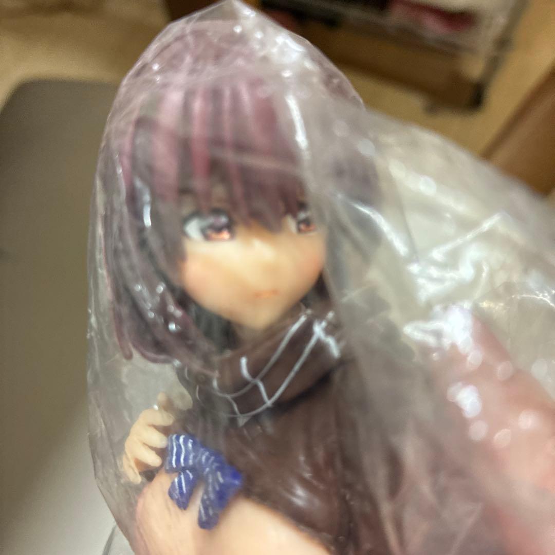 紫髪女性キャラクター フィギュア