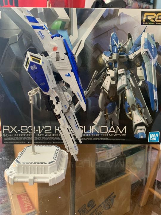 RG 1/144 Hi-νガンダム