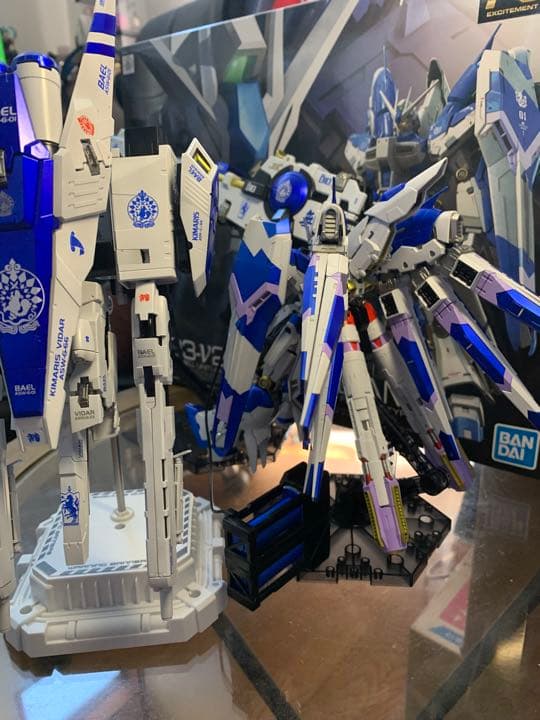 RG 1/144 Hi-νガンダム