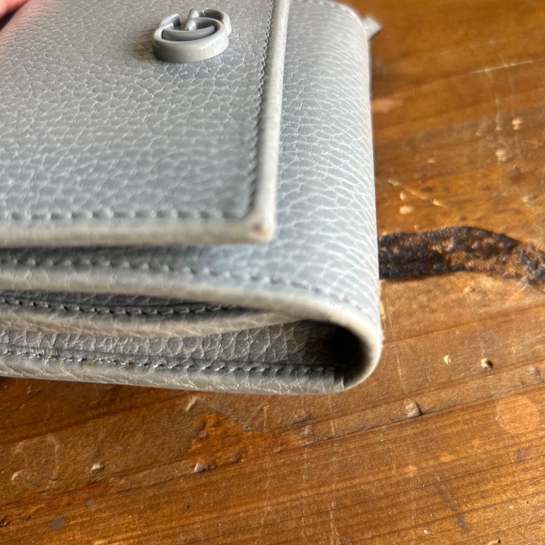 GUCCI グレー 二つ折り財布　美品