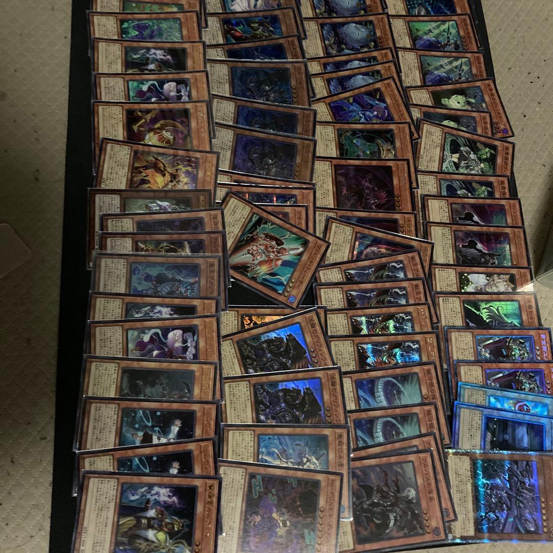 遊戯王　引退セット　コレクター用　スリーブ　プレイマット　デッキケース付き