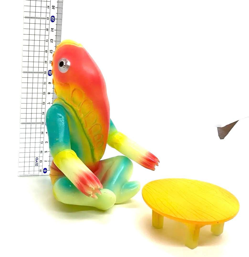 最終値下げ　激レア　希少　ブルマァク 蓄光 メトロン星人 ちゃぶ台付き ソフビ