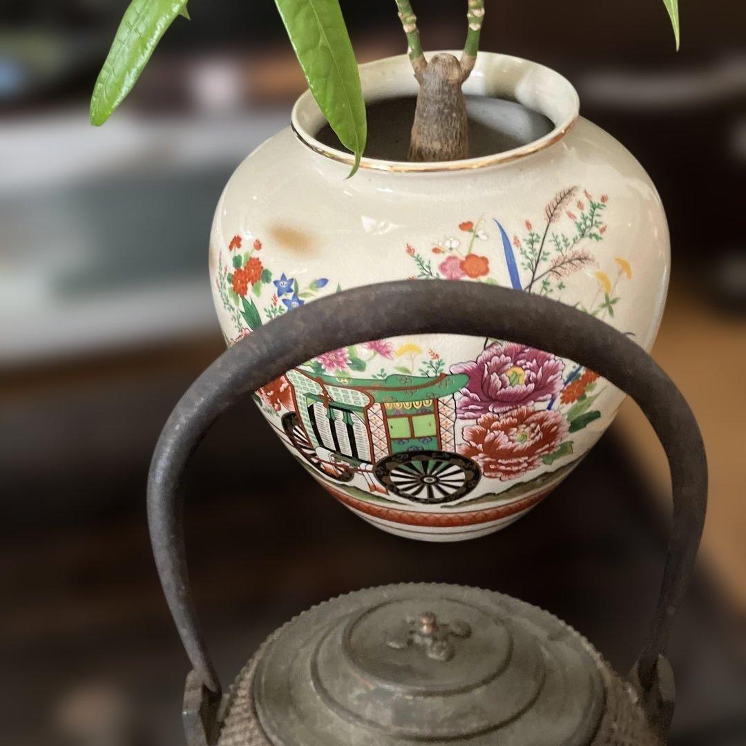 骨董品 金龍堂造鉄製網目模様の鉄瓶