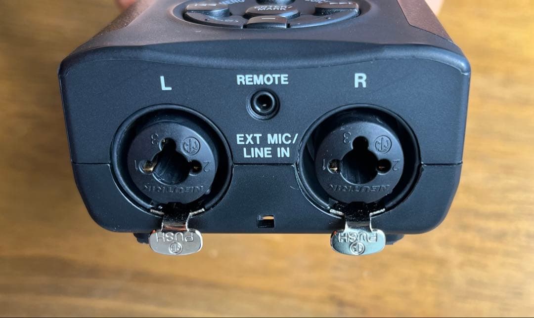 TASCAM DR-40X 4トラックレコーダー