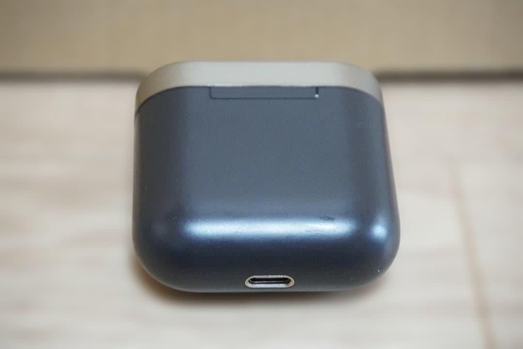 Bowers & Wilkins PI7 ワイヤレスヘッドフォン　ケースに傷あり