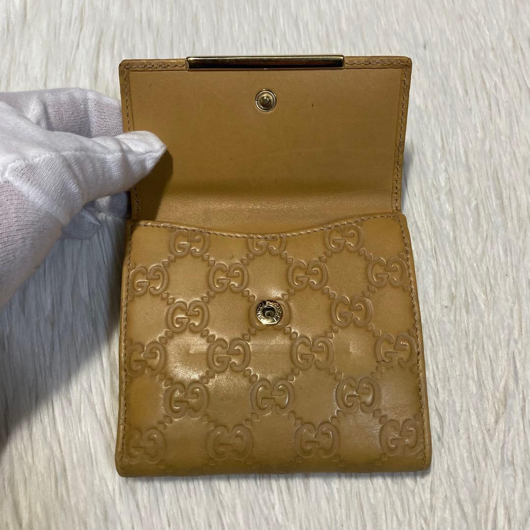 最終値下げ GUCCI グッチ　レザー　二つ折り　財布　金具　ベージュ