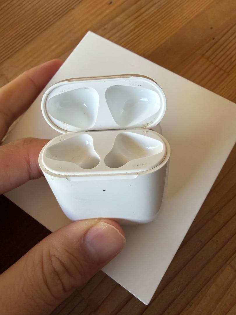 AirPods 2 左耳・充電ケースのみ