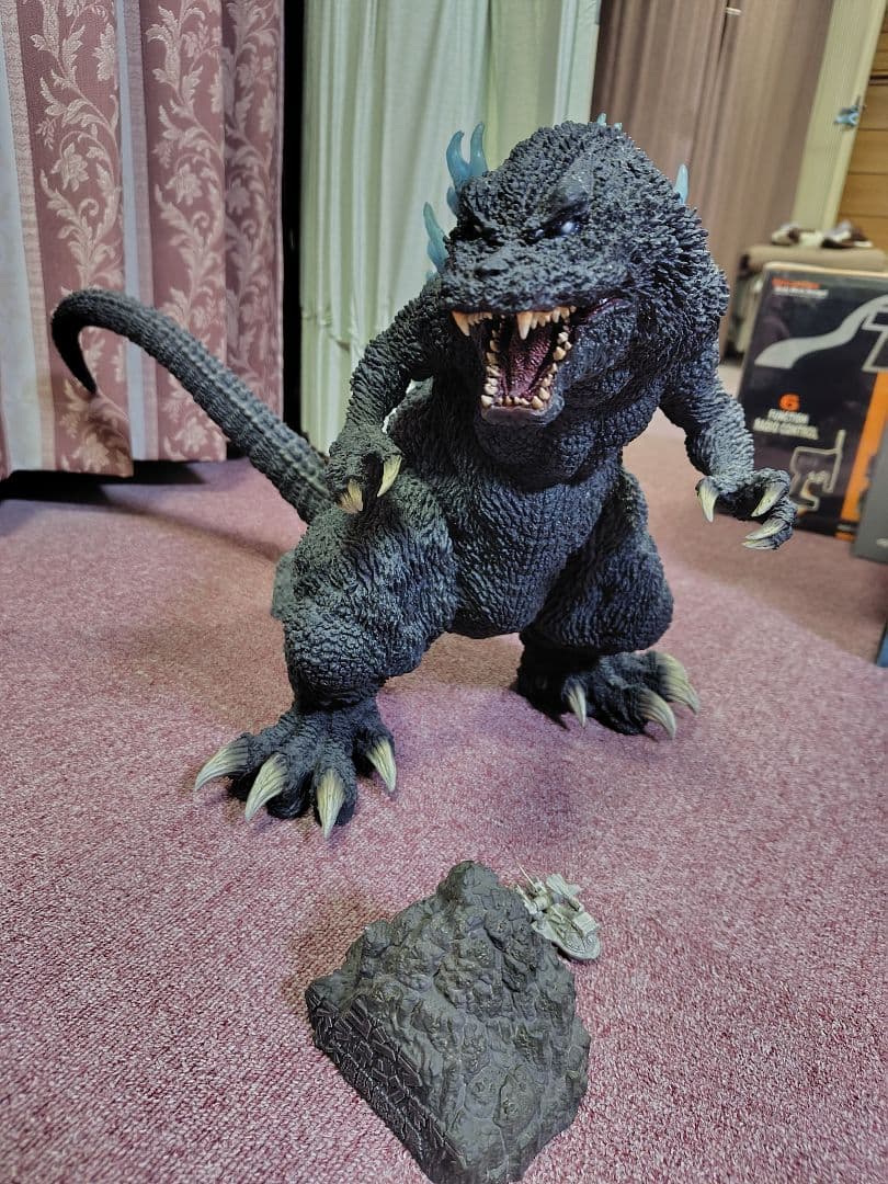 東宝怪獣　ゴジラ　ギガンティック　発光ver.