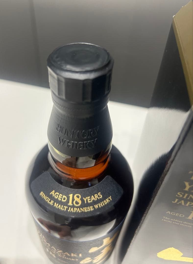 山崎18年　700ml