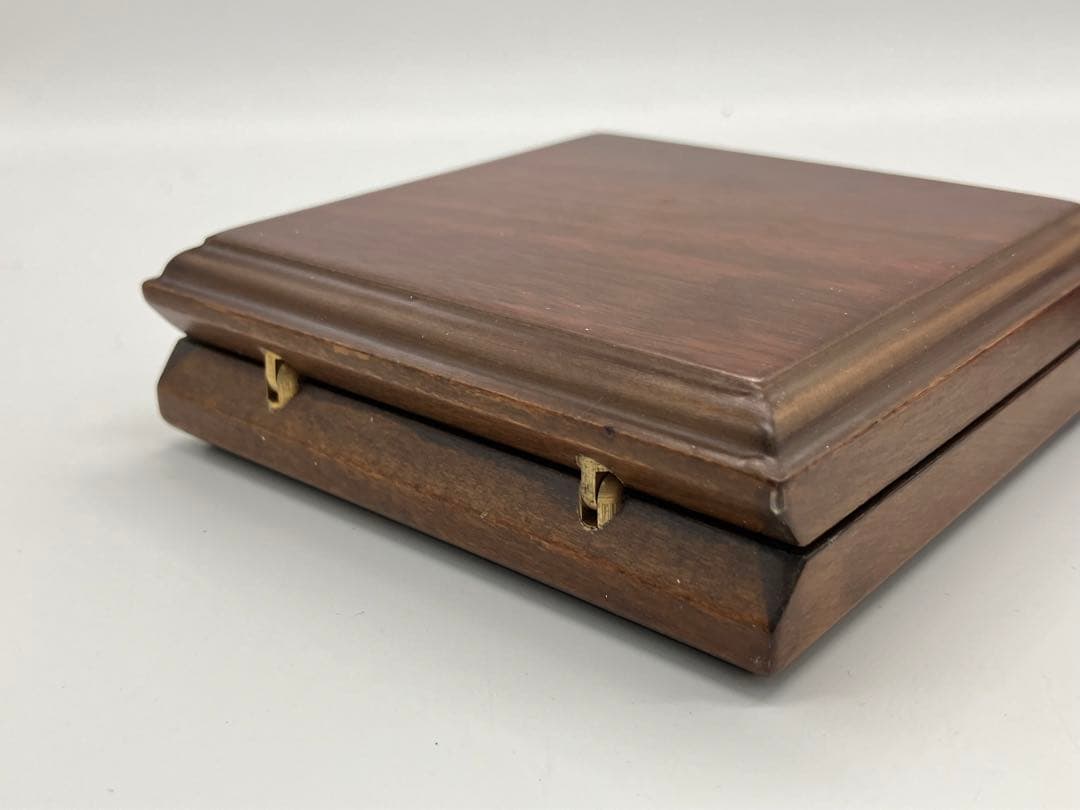 【プルーフ未開封】パラオ共和国 海洋生物保護 5ドル銀貨 黒真珠入 2006年