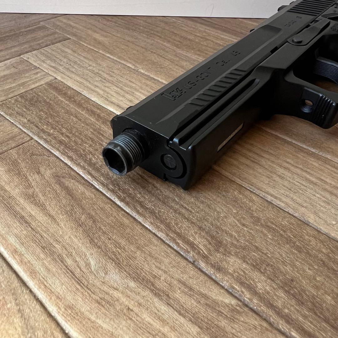 東京マルイ SOCOM Mk23 サプレッサー/ライト付き