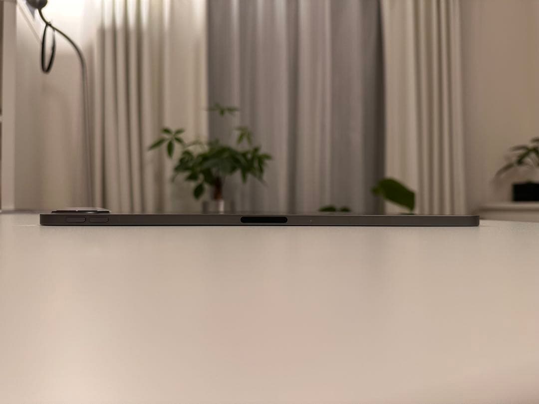 iPad Pro 11インチ Magic KB & apple Pencil付き