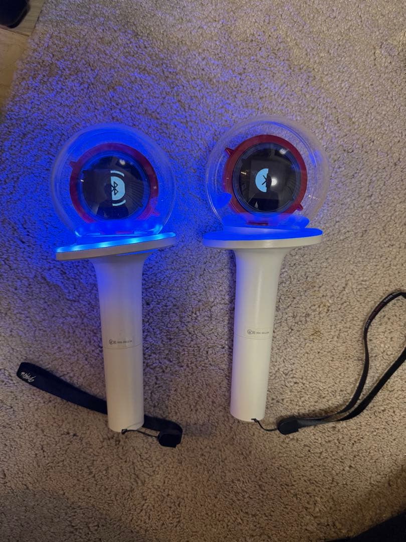 アイドル Stray Kids OFFICIAL LIGHT STICK VER.2