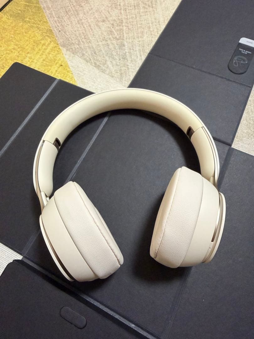 Beats Solo Pro ワイヤレスヘッドホン ホワイト 美品