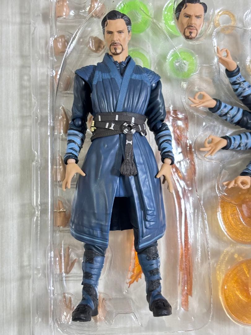 正規品 MAFEX ドクターストレンジ フィギュア marvel
