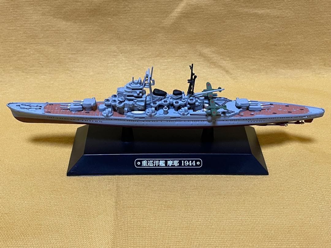 戦艦・重巡洋艦・軽巡洋艦・駆逐艦・航空母艦ミニチュア　１８隻