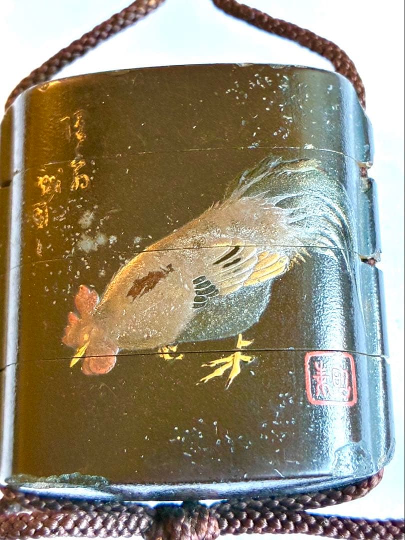時代鷄蒔絵印籠　在銘