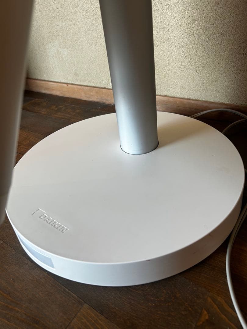 DAIKIN ダイキン 遠赤外線ヒーター　ERFT11VS-W 2018年製