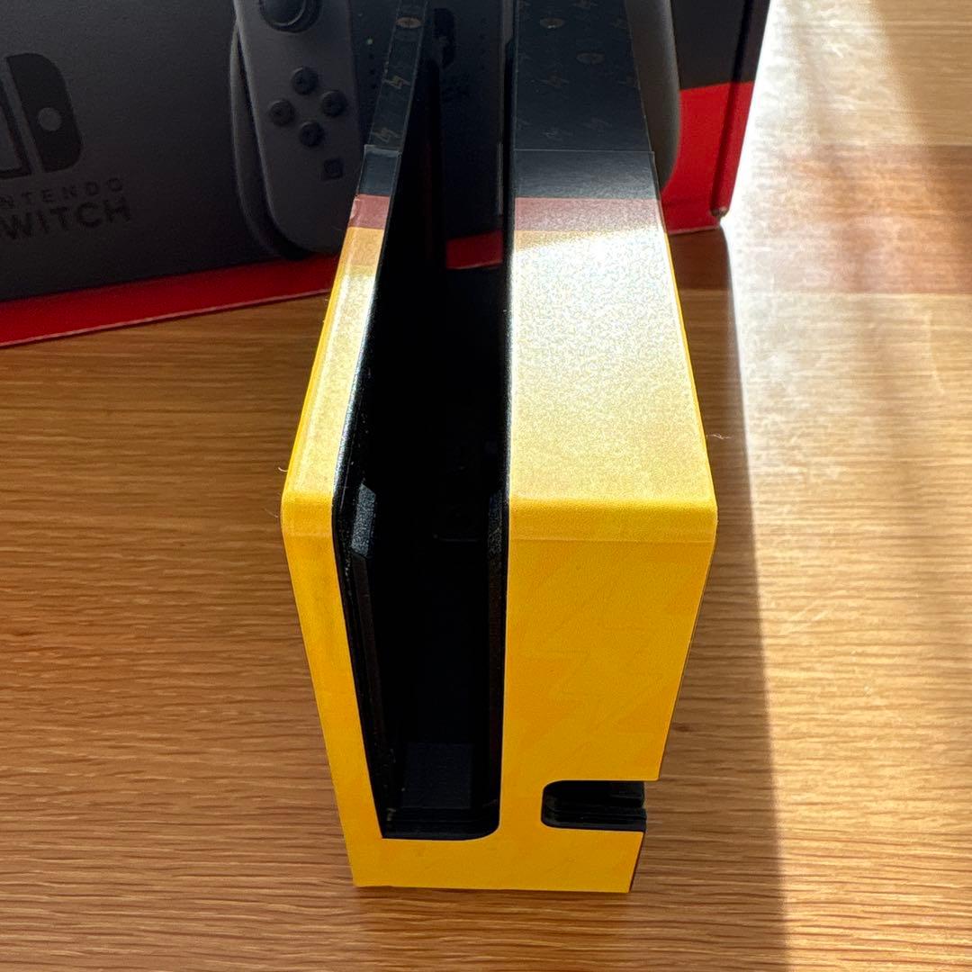 Nintendo Switch ピカチュウデザイン 本体