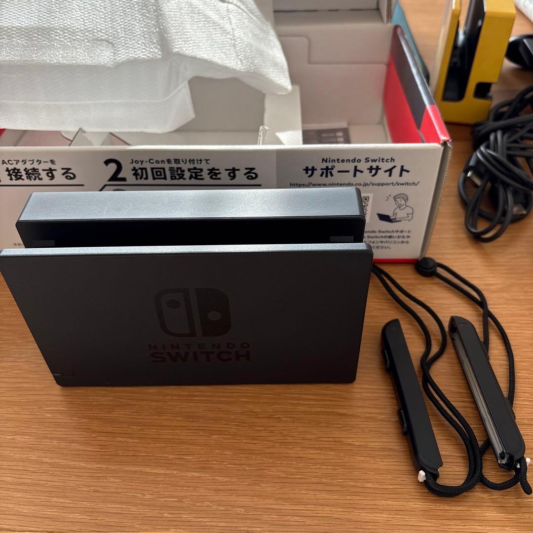 Nintendo Switch ピカチュウデザイン 本体